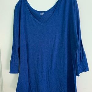 3/4 sleeve v-neck